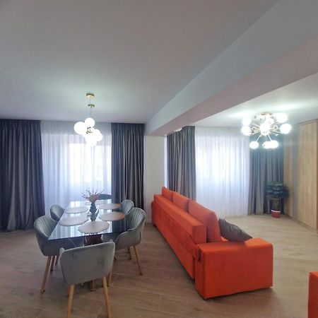 Ultracentral Luxury Apartament Árgyasudvarhely Kültér fotó