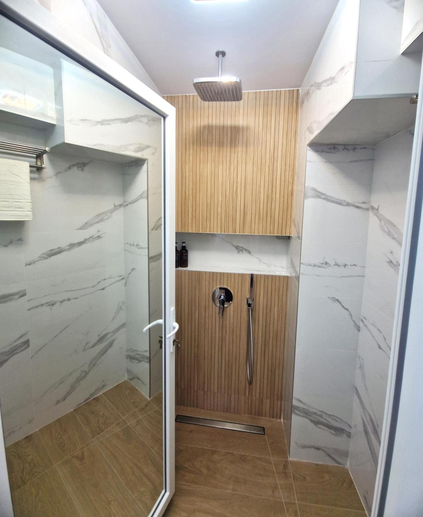 Ultracentral Luxury Apartament Árgyasudvarhely Kültér fotó