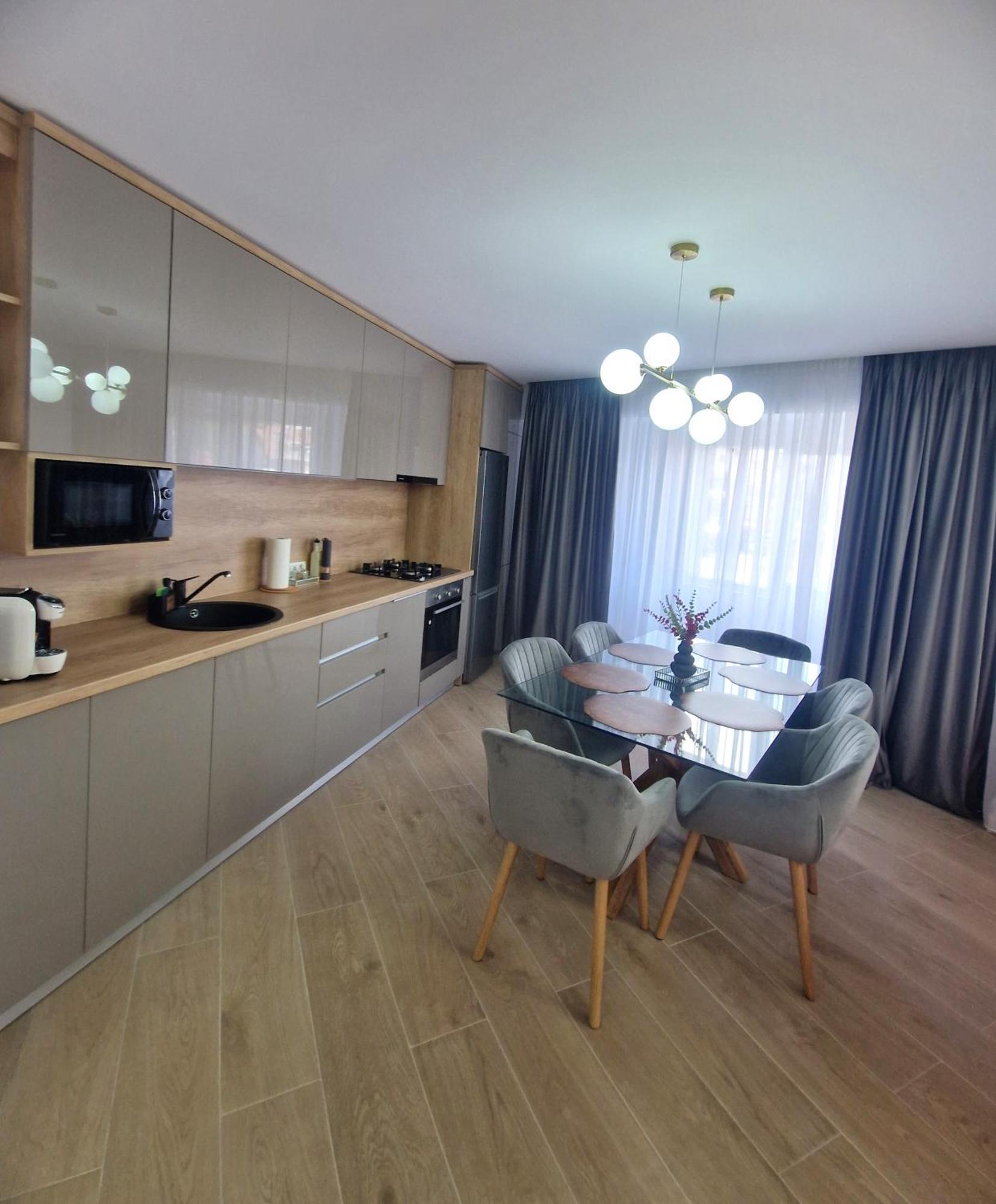 Ultracentral Luxury Apartament Árgyasudvarhely Kültér fotó